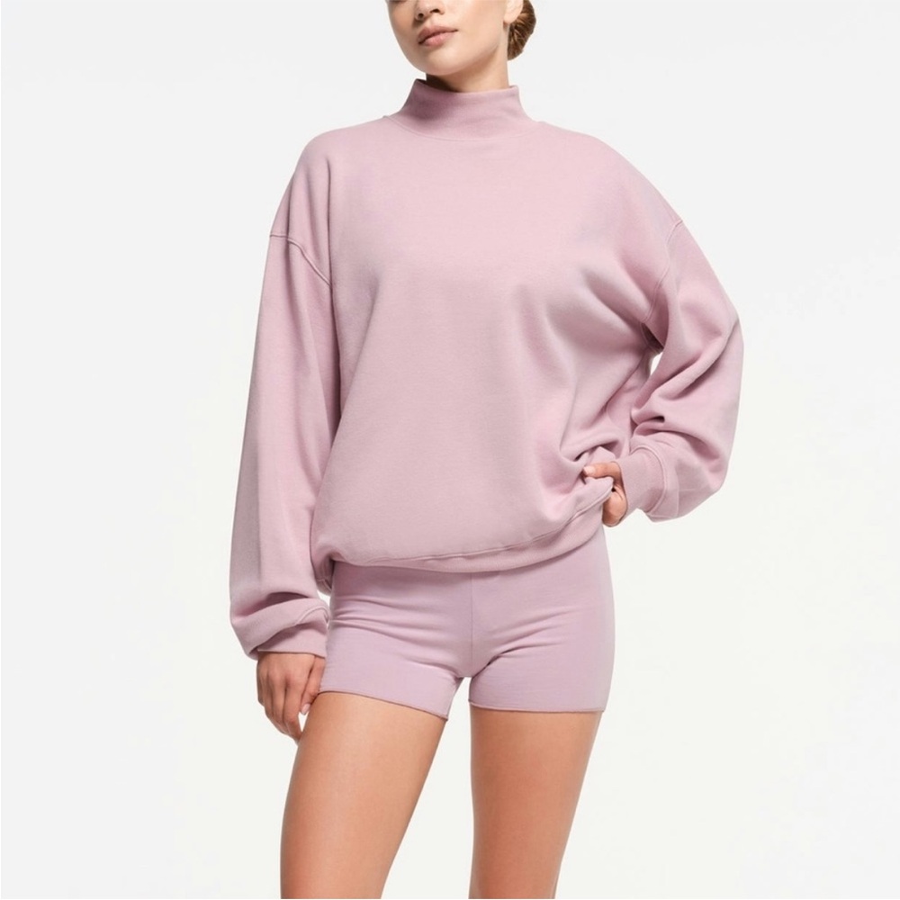 skims mauve mockneck